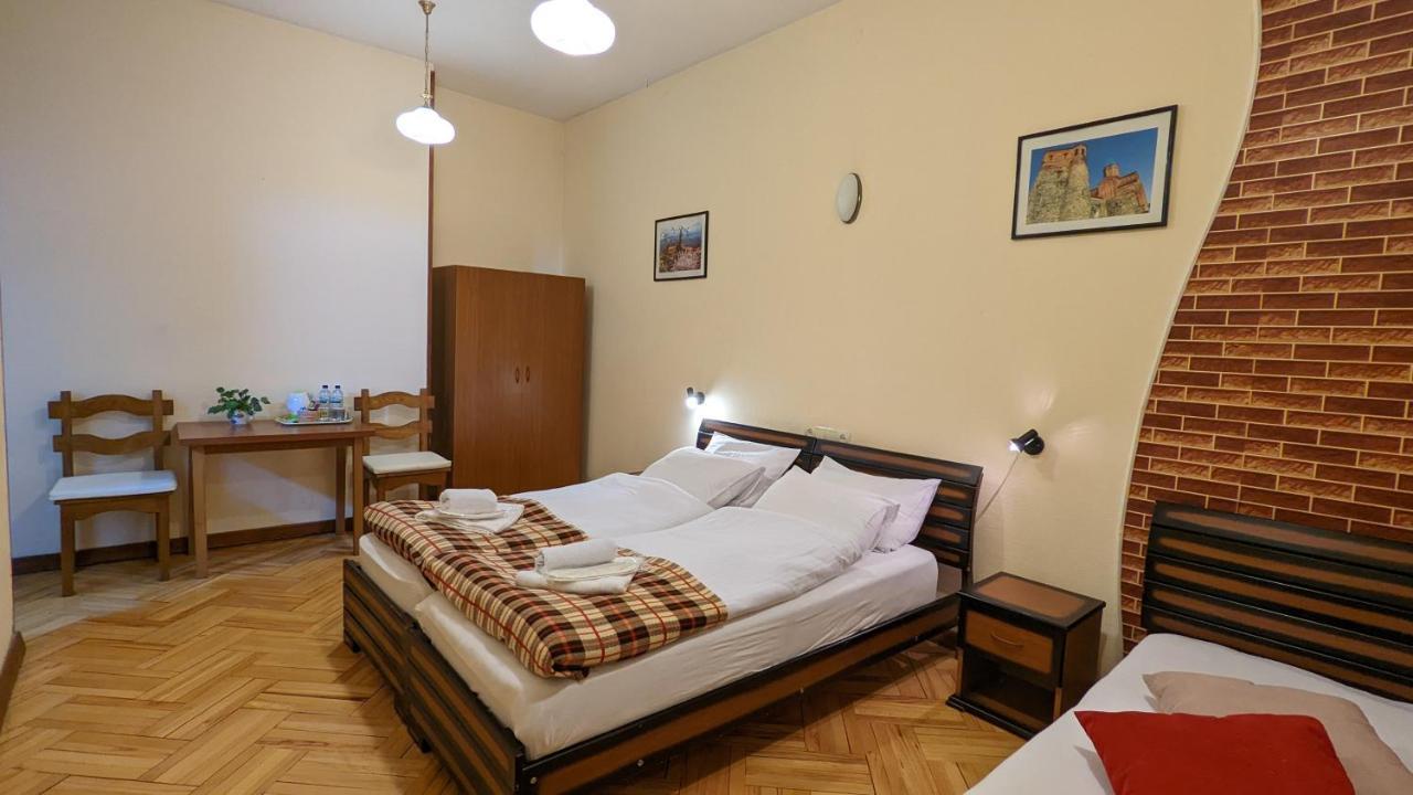 Guesthouse Kartli Tbilisi Buitenkant foto